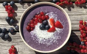 Smoothie-Bowl Heidelbeer/Banane