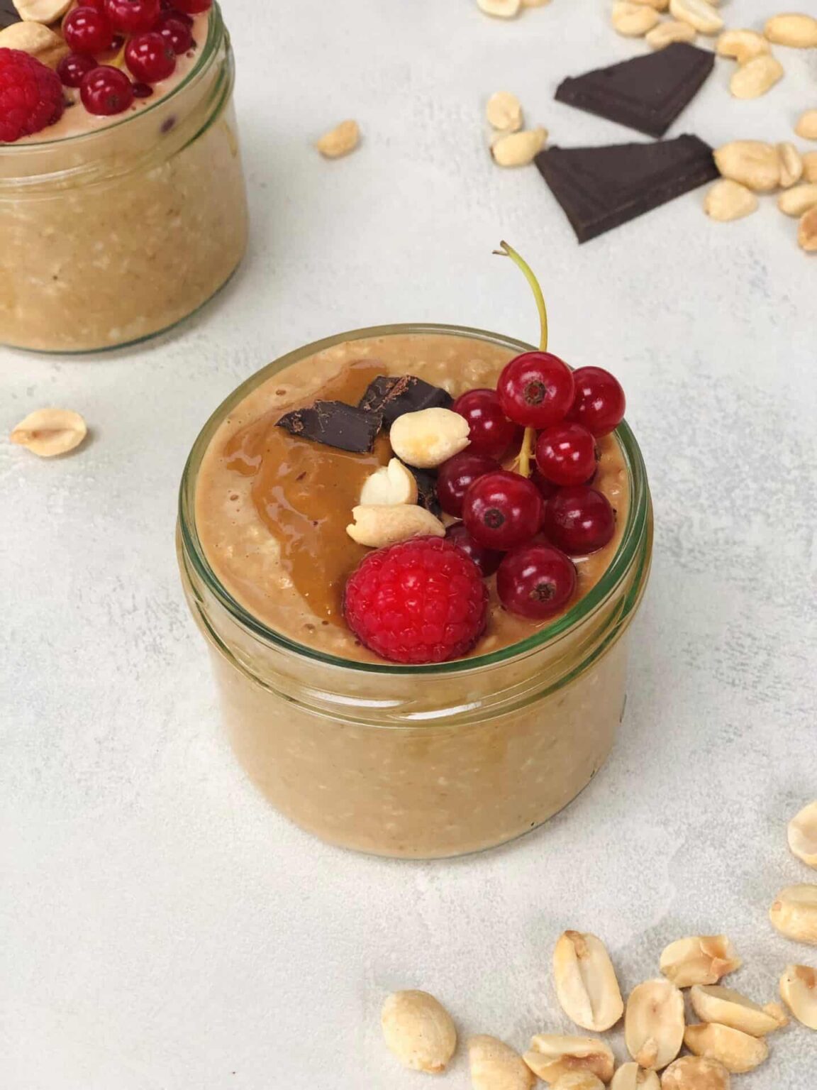 die leckersten Overnight Oats mit Erdnussbutter (peanut butter ...