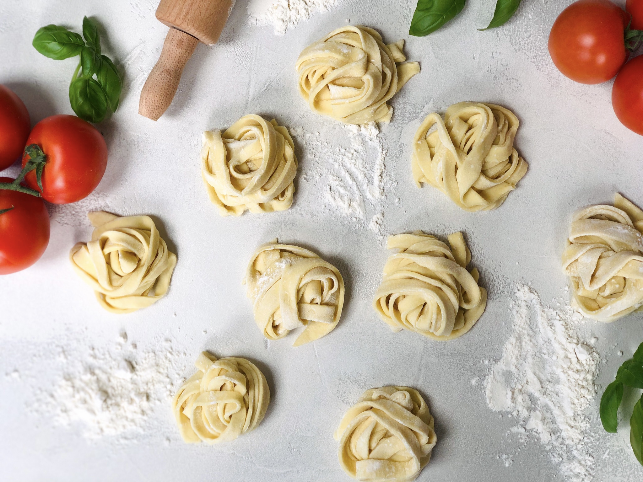 vegane Nudeln (Tagliatelle) selber machen / ohne Pasta-Maschine