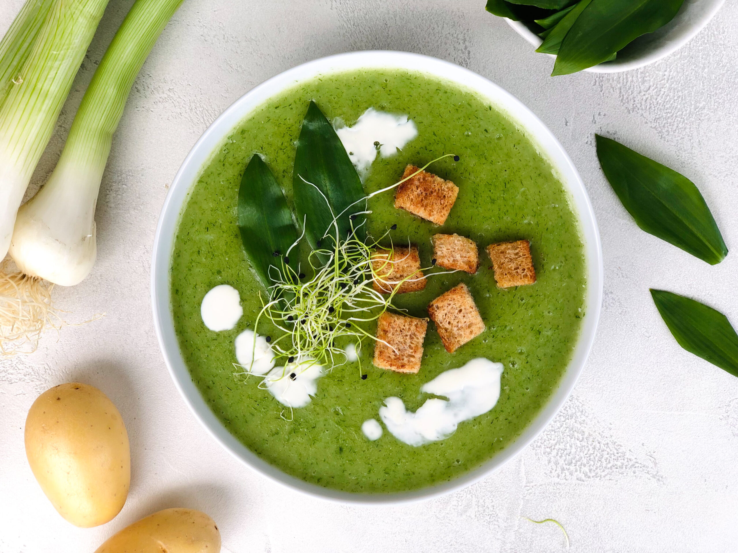 leckerste und einfachste Bärlauch-Kartoffel Suppe, vegan